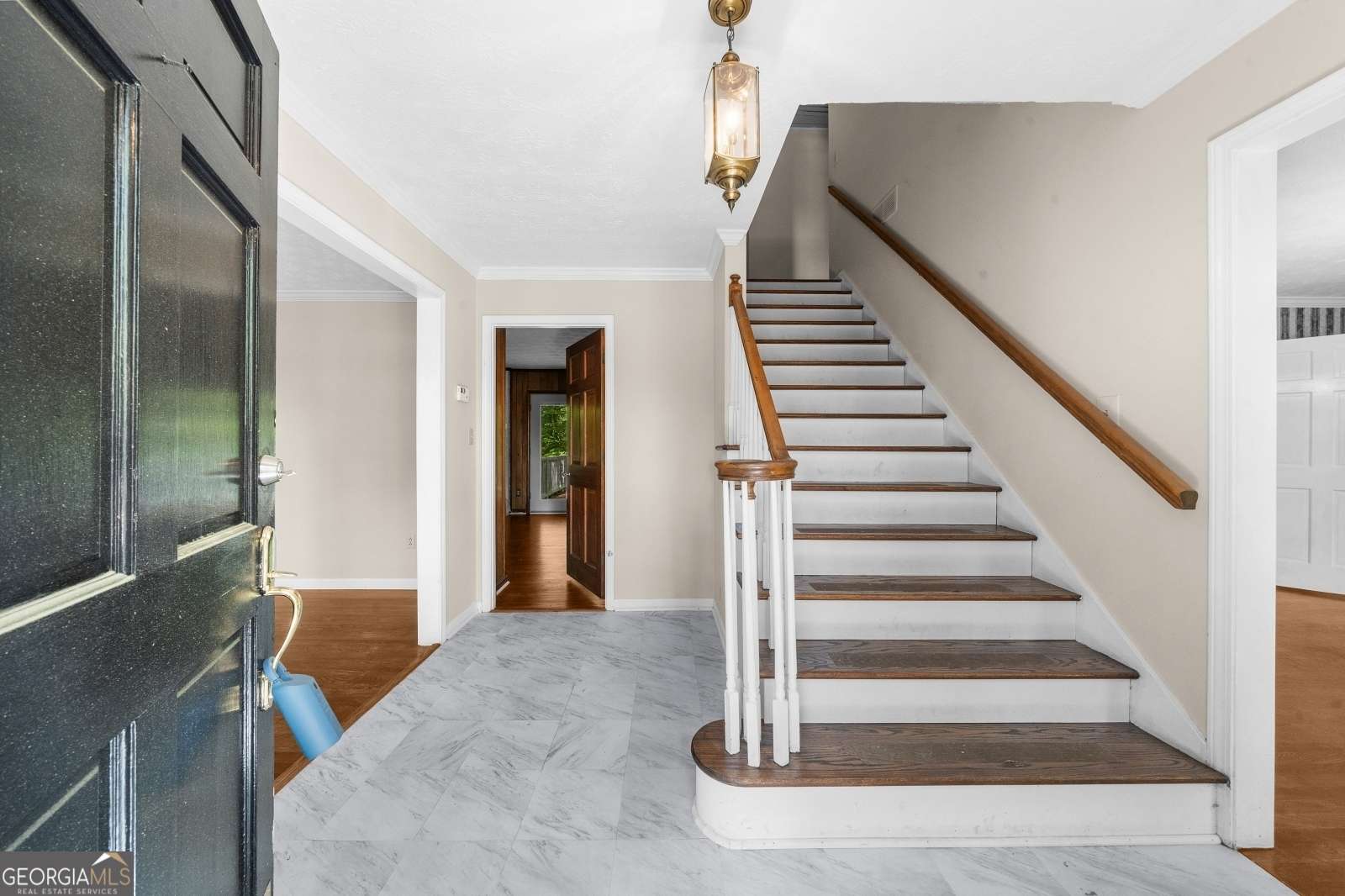Dunwoody, GA 30338,5145 Davantry DR