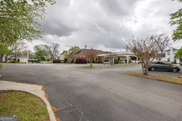 Forsyth, GA 31029,88 N Lee ST