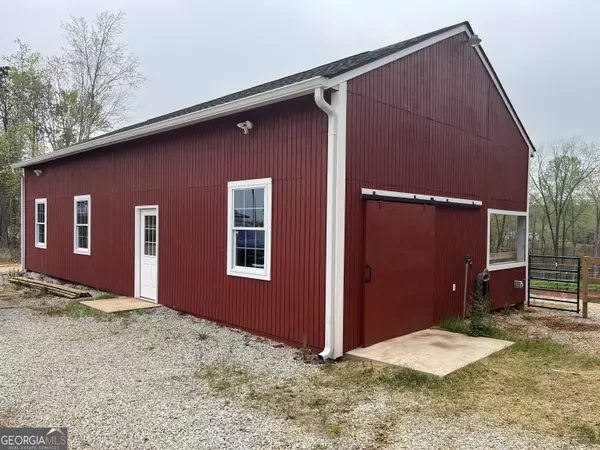 177 Oak Way DR, Eastanollee, GA 30538