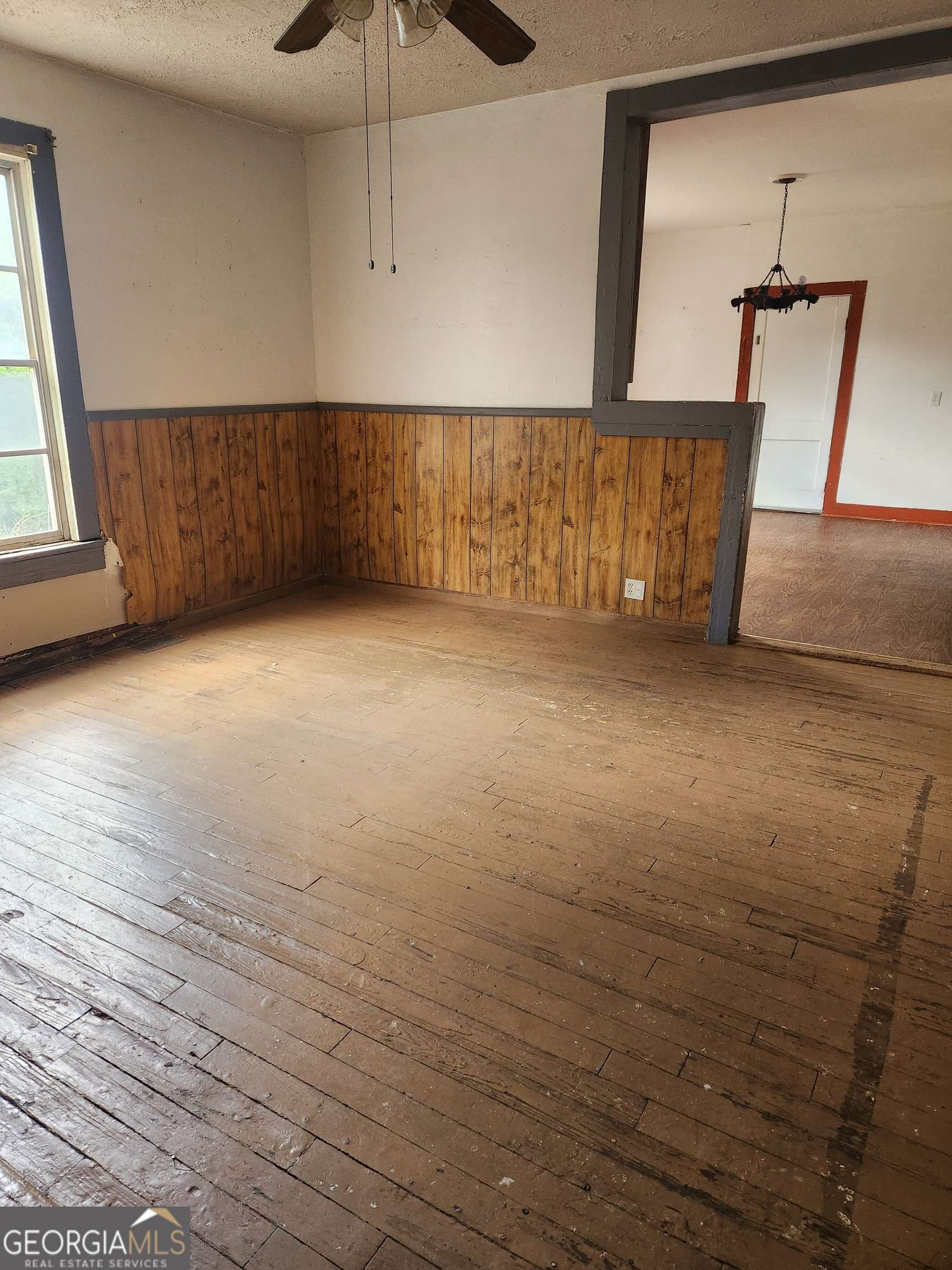 Porterdale, GA 30014,34 Pine ST