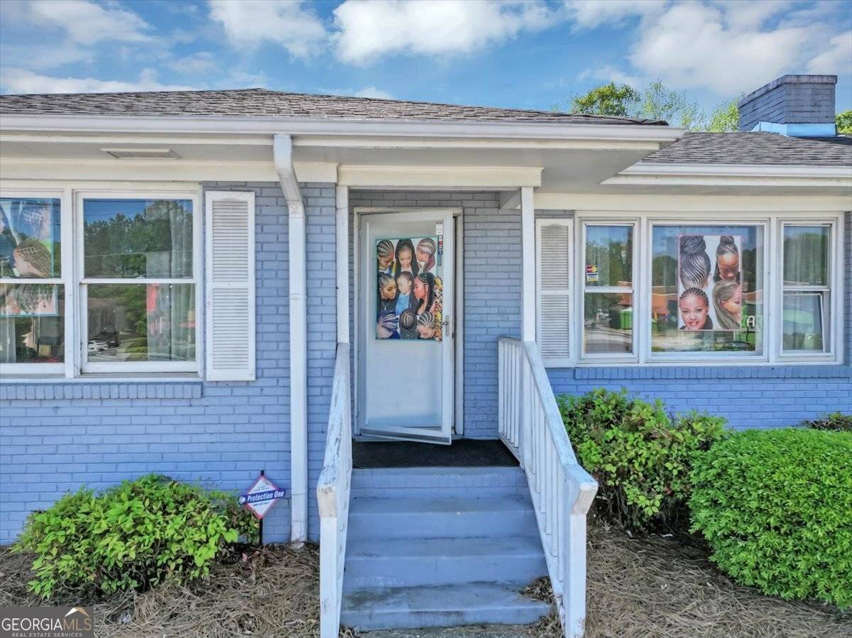 6084 Mableton Pkwy SW, Mableton, GA 30126