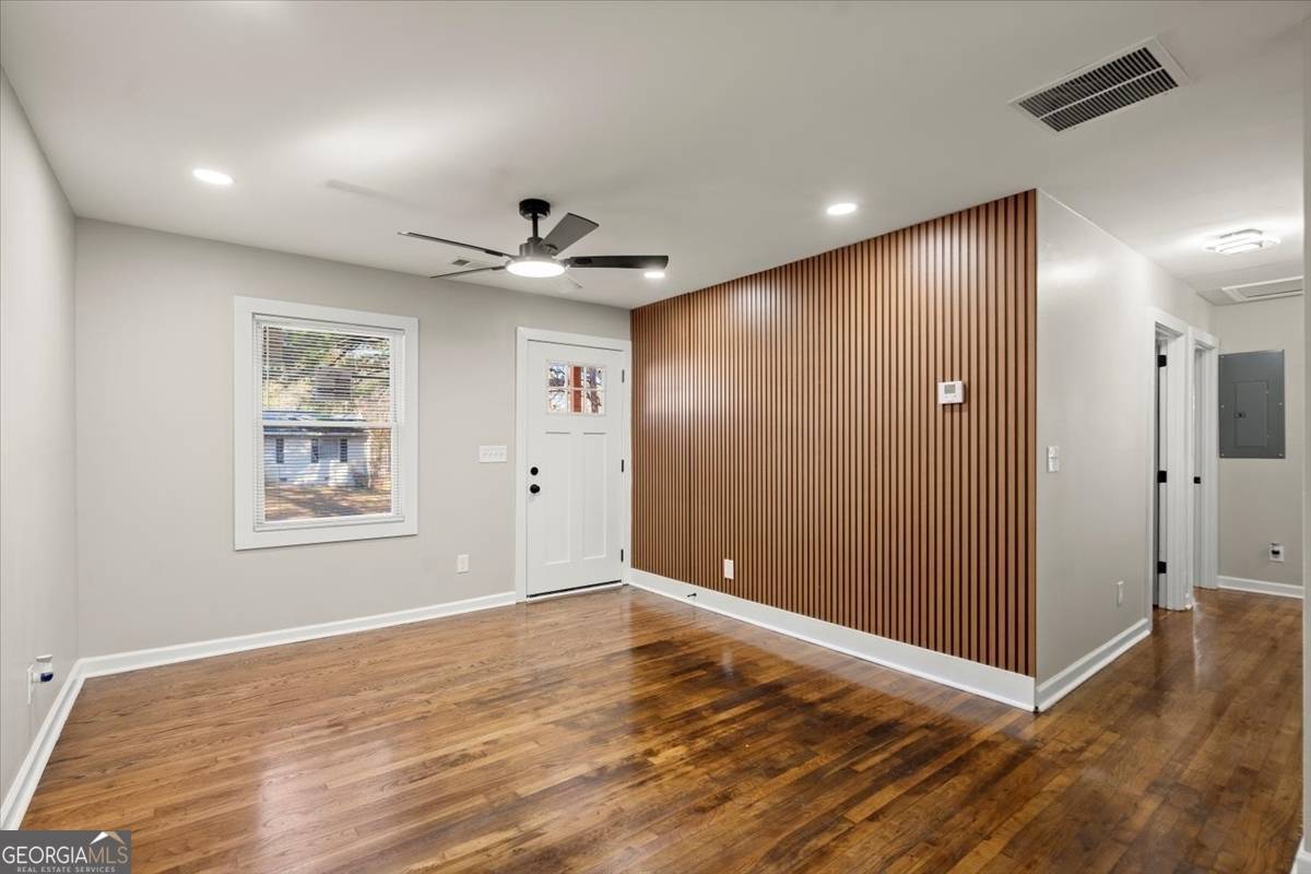 Atlanta, GA 30331,3460 Fairlane DR