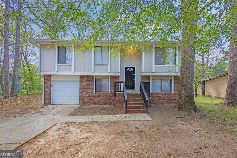 616 Country Lane DR, Jonesboro, GA 30238