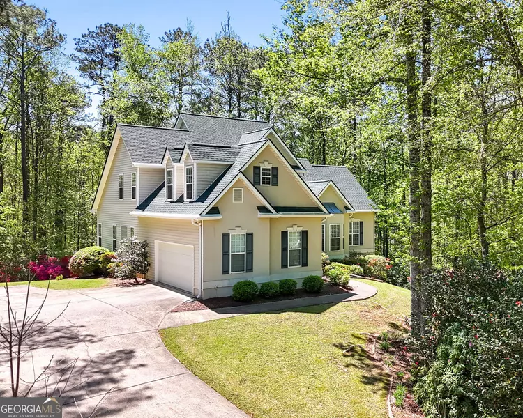 210 Sweetwater DR, Fayetteville, GA 30214