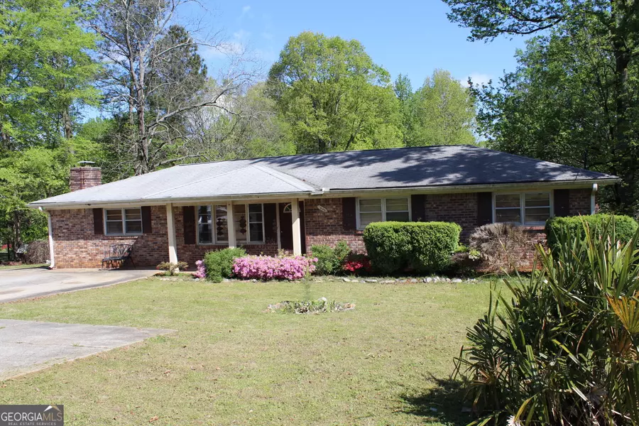 1646 Hurt RD SW, Marietta, GA 30008