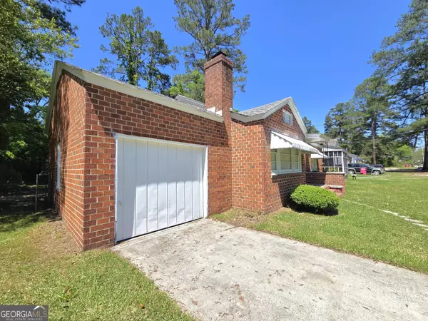 Macon, GA 31204,1331 Radio DR