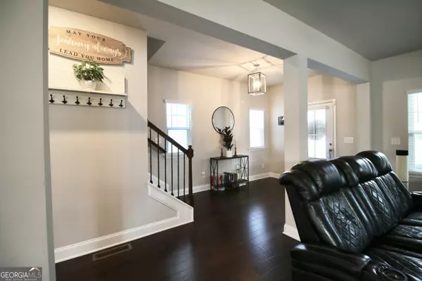 Marietta, GA 30060,166 Fender WALK