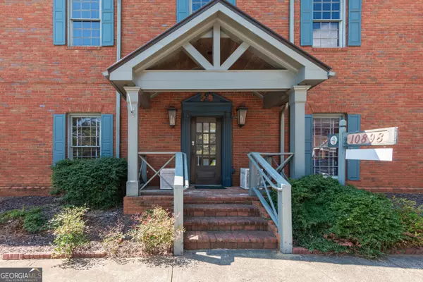 Roswell, GA 30075,10898 Crabapple RD #202