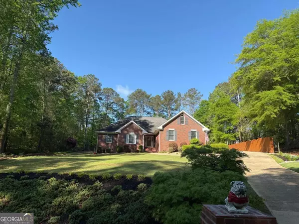 501 Wedgepark DR,  Mcdonough,  GA 30252