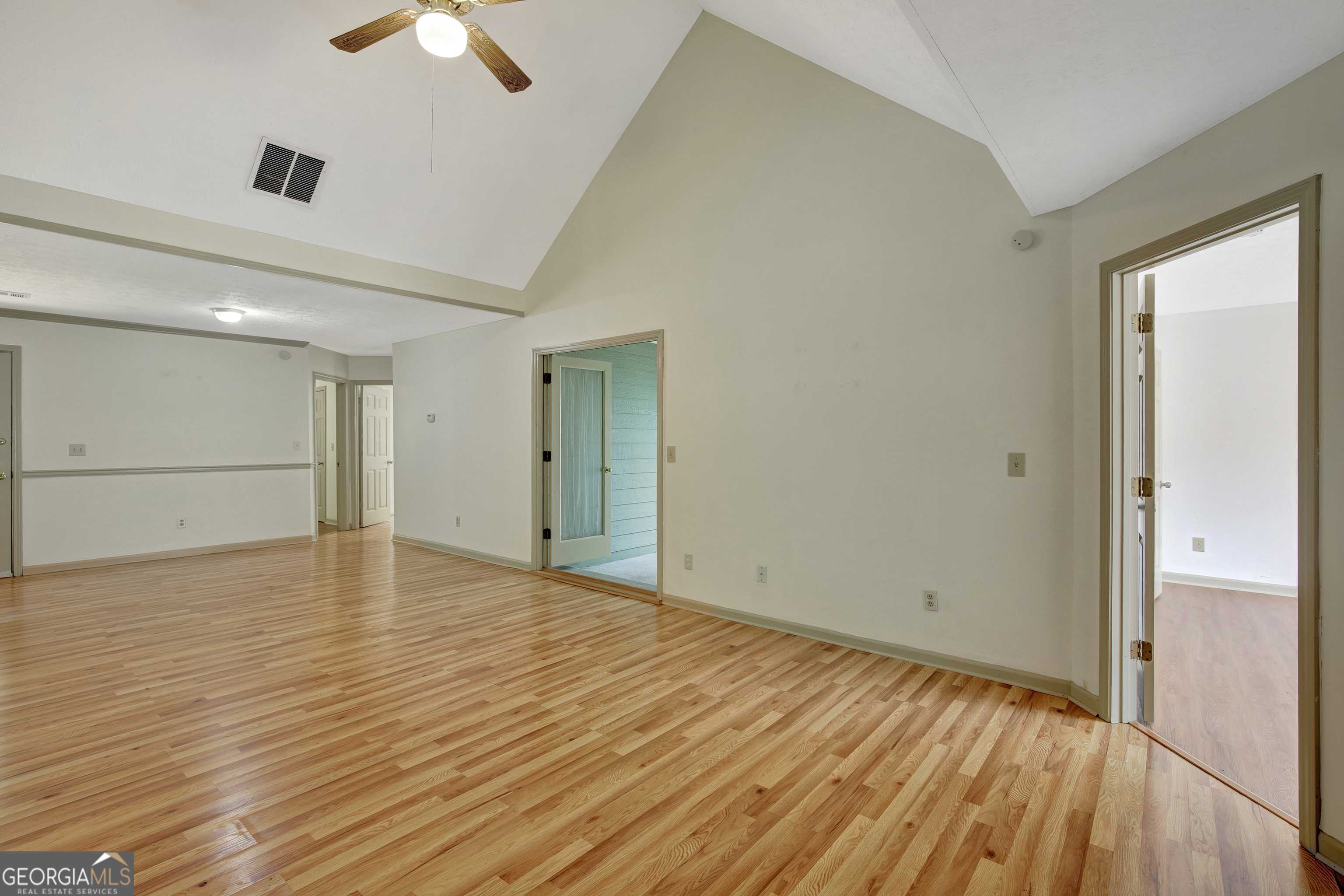 Peachtree City, GA 30269,322 Wood RDG