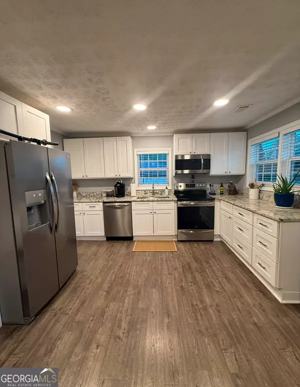 Flowery Branch, GA 30542,6084 Lights Ferry RD
