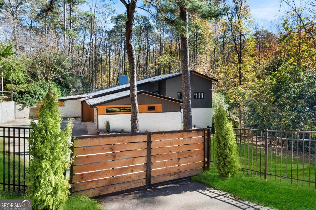2751 Margaret Mitche DR NW, Atlanta, GA 30327