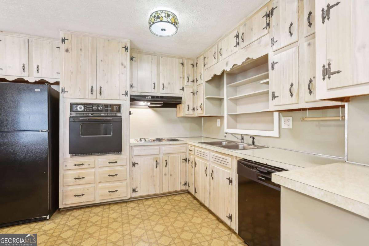 Morrow, GA 30260,1316 Sanders DR