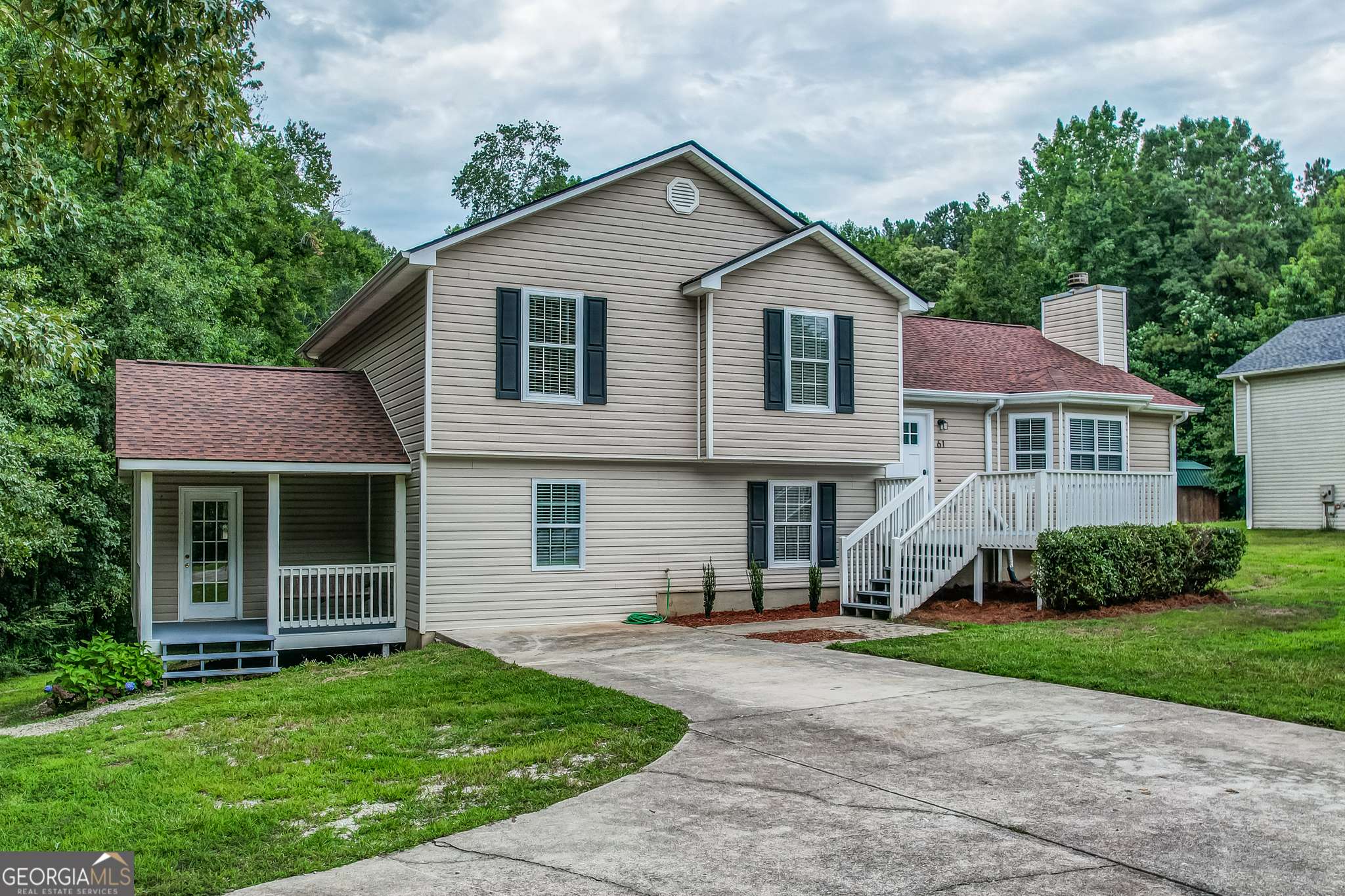 61 Meadowbrook LN, Carrollton, GA 30117