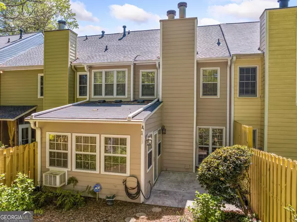 Marietta, GA 30067,595 Saint James WALK SE