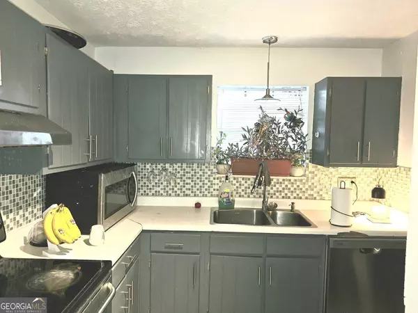 Morrow, GA 30260,6433 Stone WAY