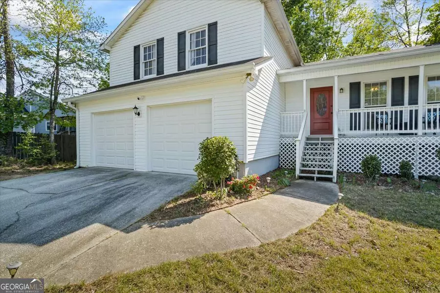 2849 Fenton PL, Snellville, GA 30039