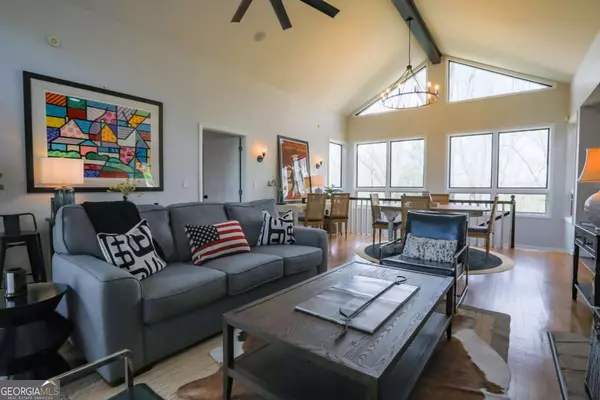 Mineral Bluff, GA 30559,115 New River EST