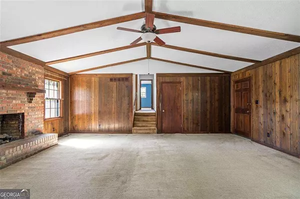 Acworth, GA 30102,2062 Skyhawk LN