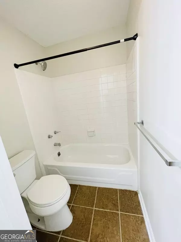 Sandy Springs, GA 30328,119 Granville CT