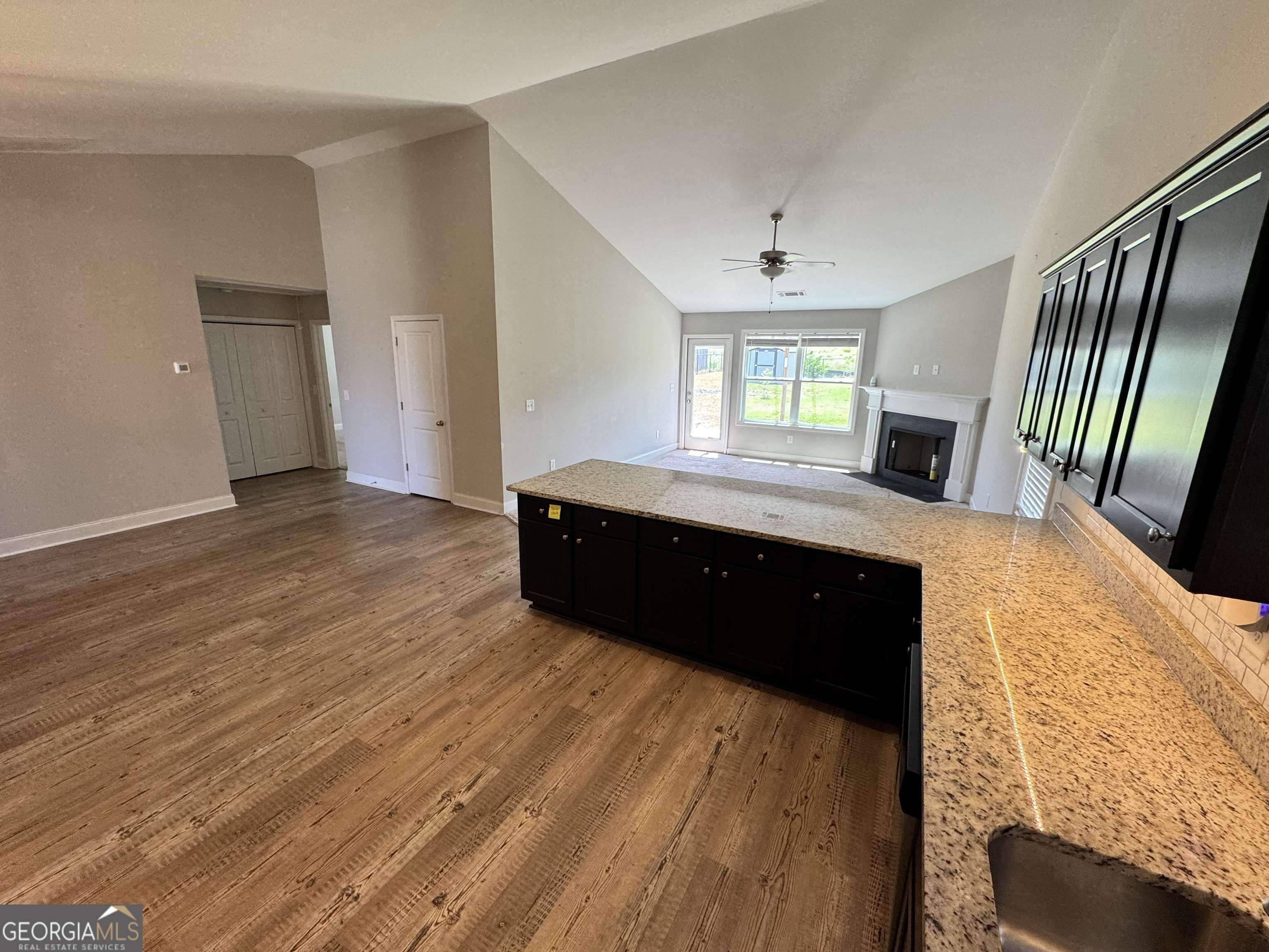 Carnesville, GA 30521,34 Crest View DR