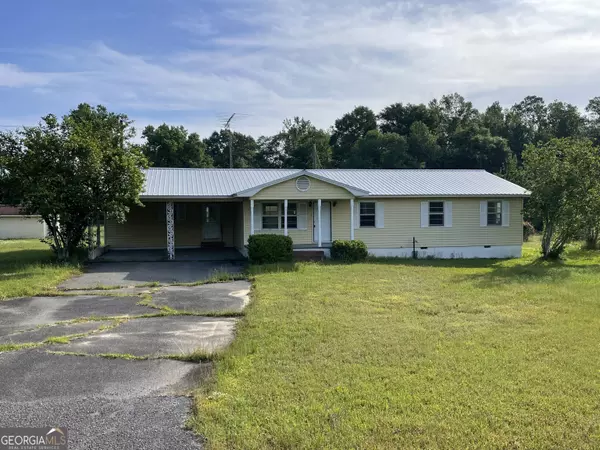 1137 Eastman HWY, Hawkinsville, GA 31036