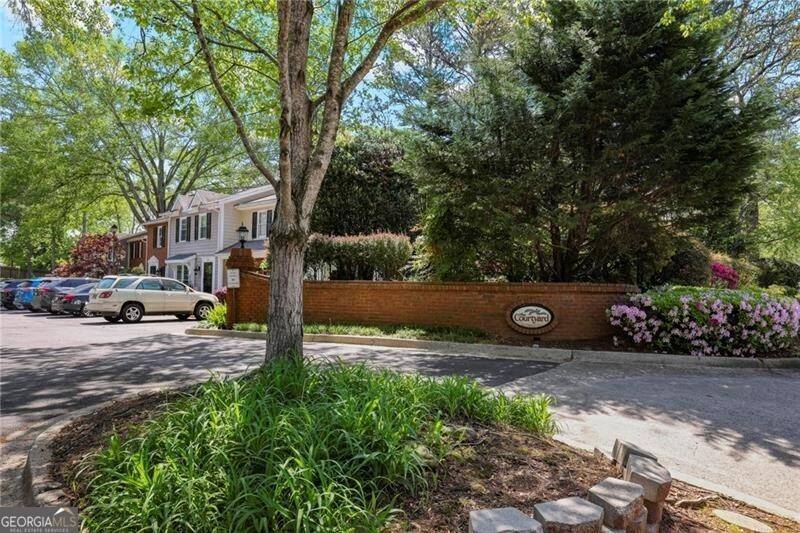 Roswell, GA 30075,115 Courtyard TER