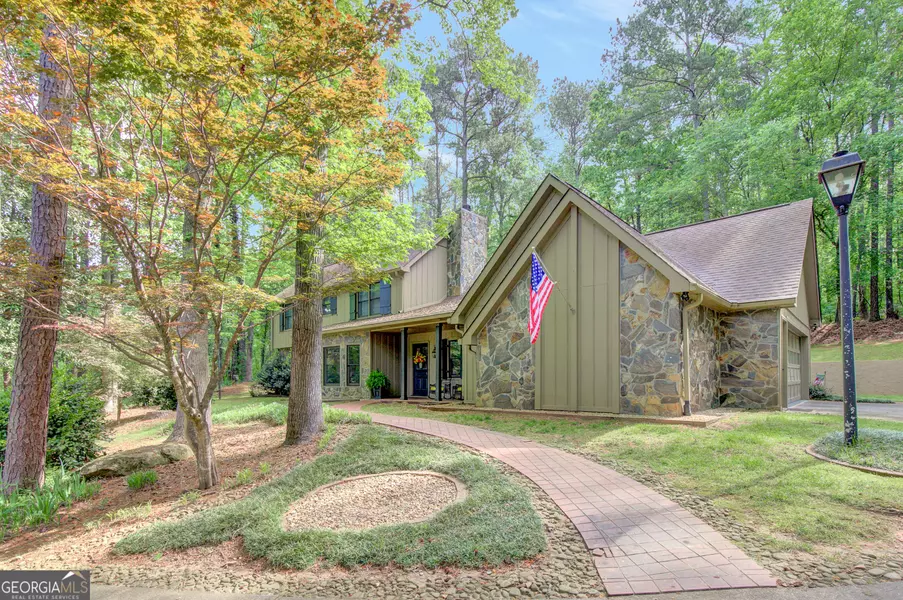 100 Ashland TRL, Tyrone, GA 30290