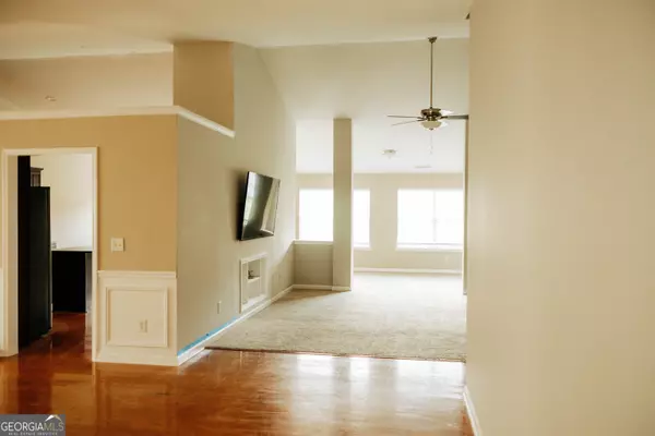 Villa Rica, GA 30180,1048 S Creek DR