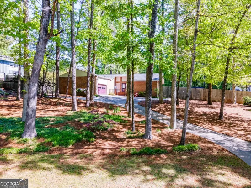 3290 Custer Lake DR NW, Marietta, GA 30064