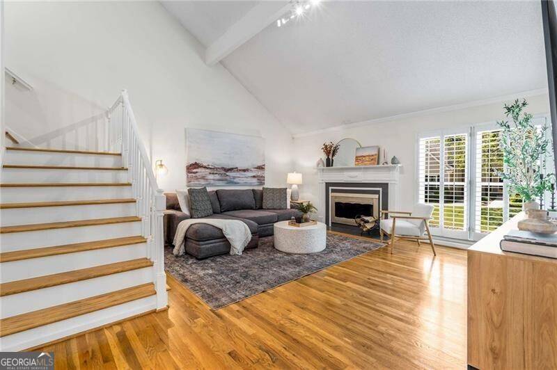 Atlanta, GA 30318,1420 Defoors DR NW