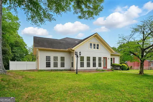 426 College ST E, Bowdon, GA 30108