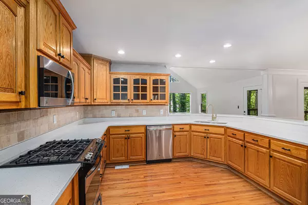 Sugar Hill, GA 30518,535 Emerald Pkwy