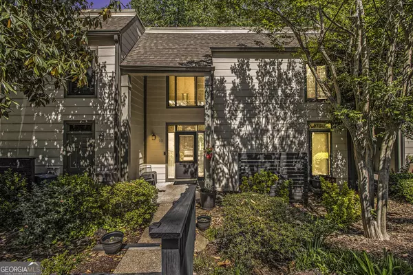 Atlanta, GA 30328,11 Forrest PL