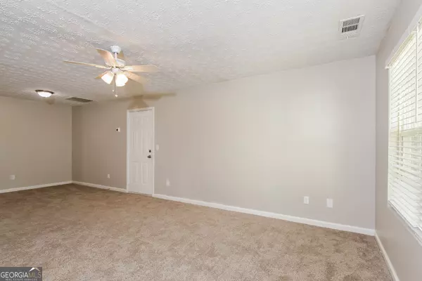Mableton, GA 30126,211 Clydesdale LN SE