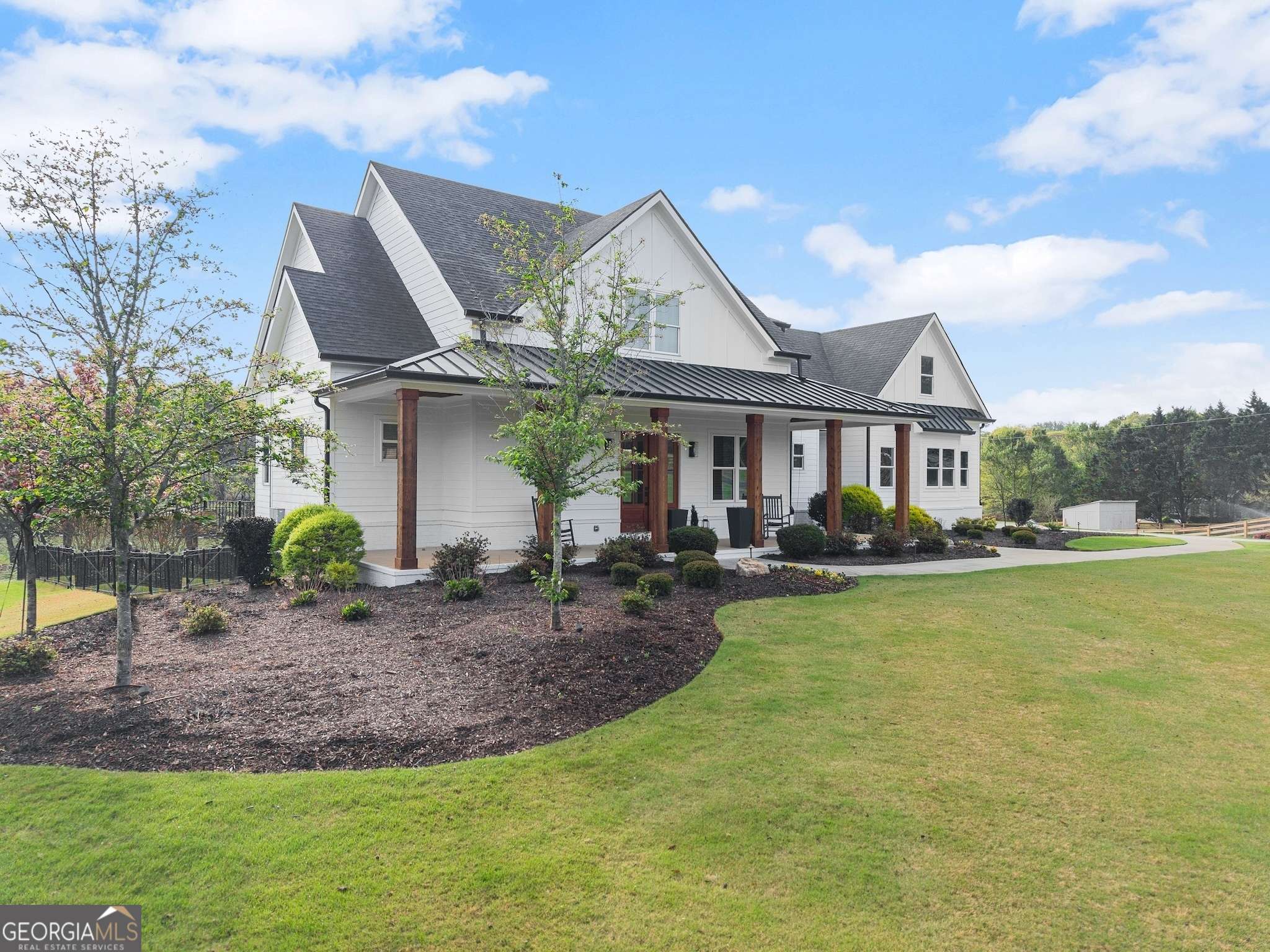 Hoschton, GA 30548,35 Happy Chair LN