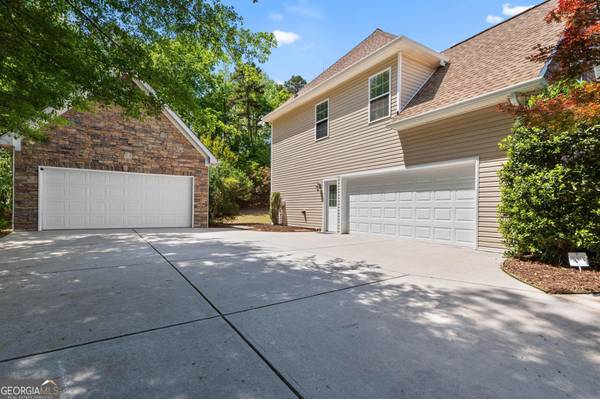 Sharpsburg, GA 30277,21 Highbush CT