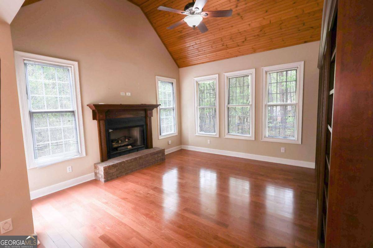 Ellijay, GA 30540,160 Clear Creek Valley TRL