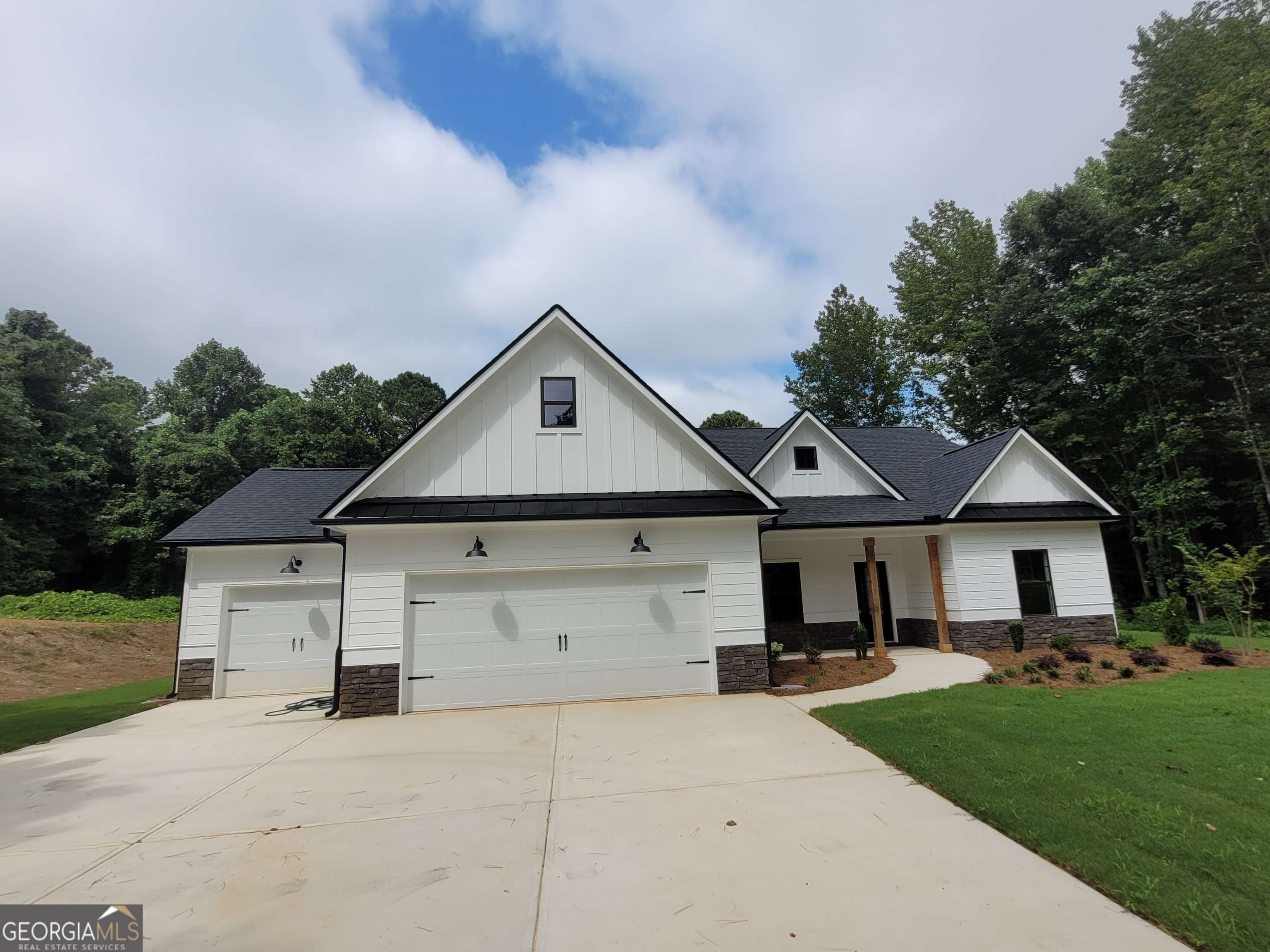 Dallas, GA 30157,877 Highway 101 N