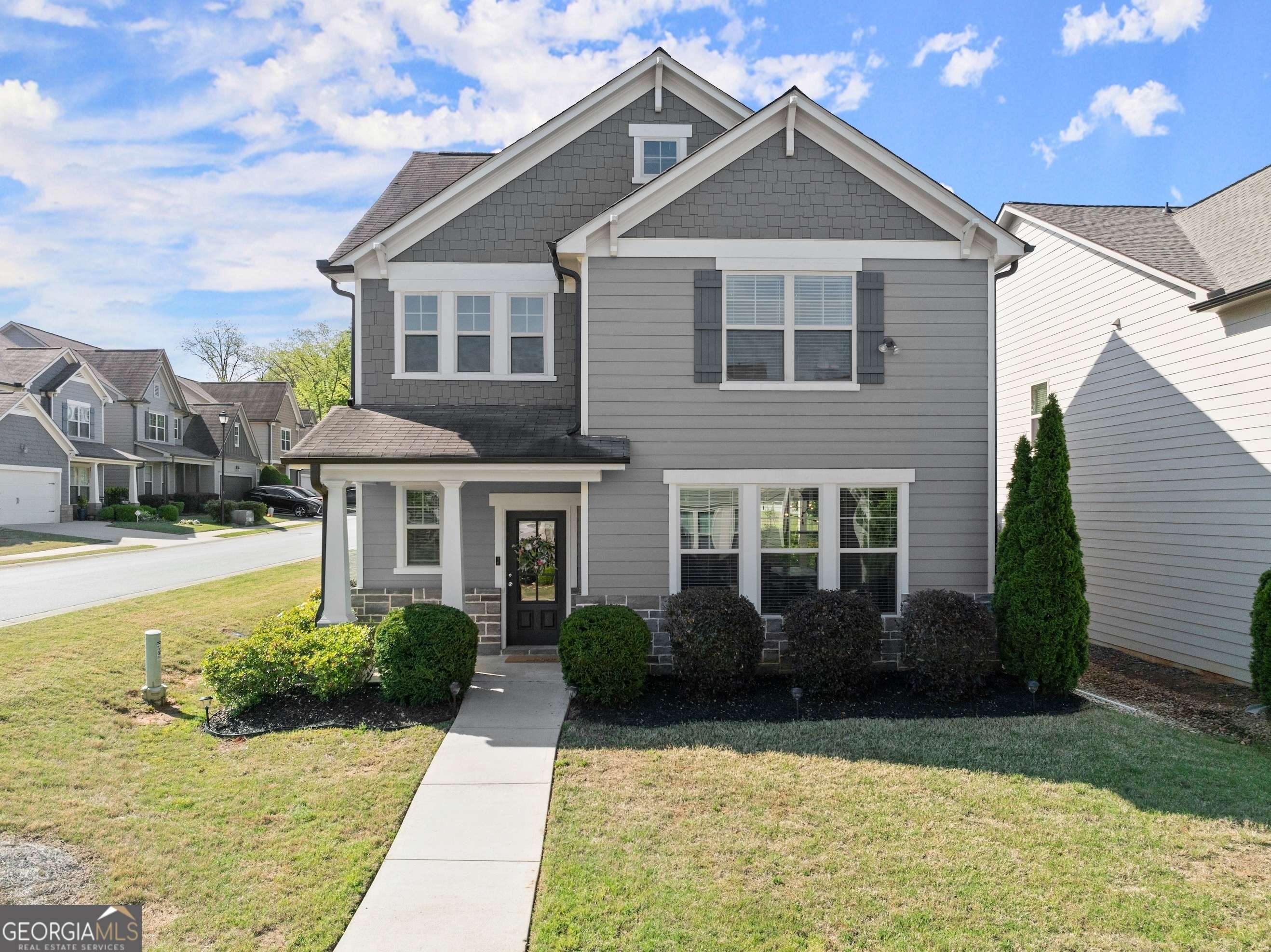 5924 Waterway PL, Flowery Branch, GA 30542