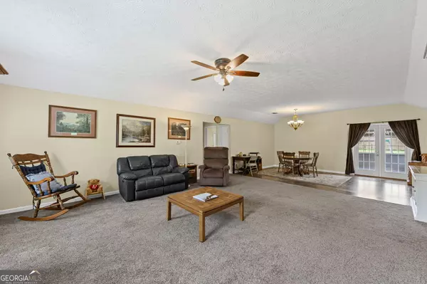 Newnan, GA 30263,7 Meadowsweet LN