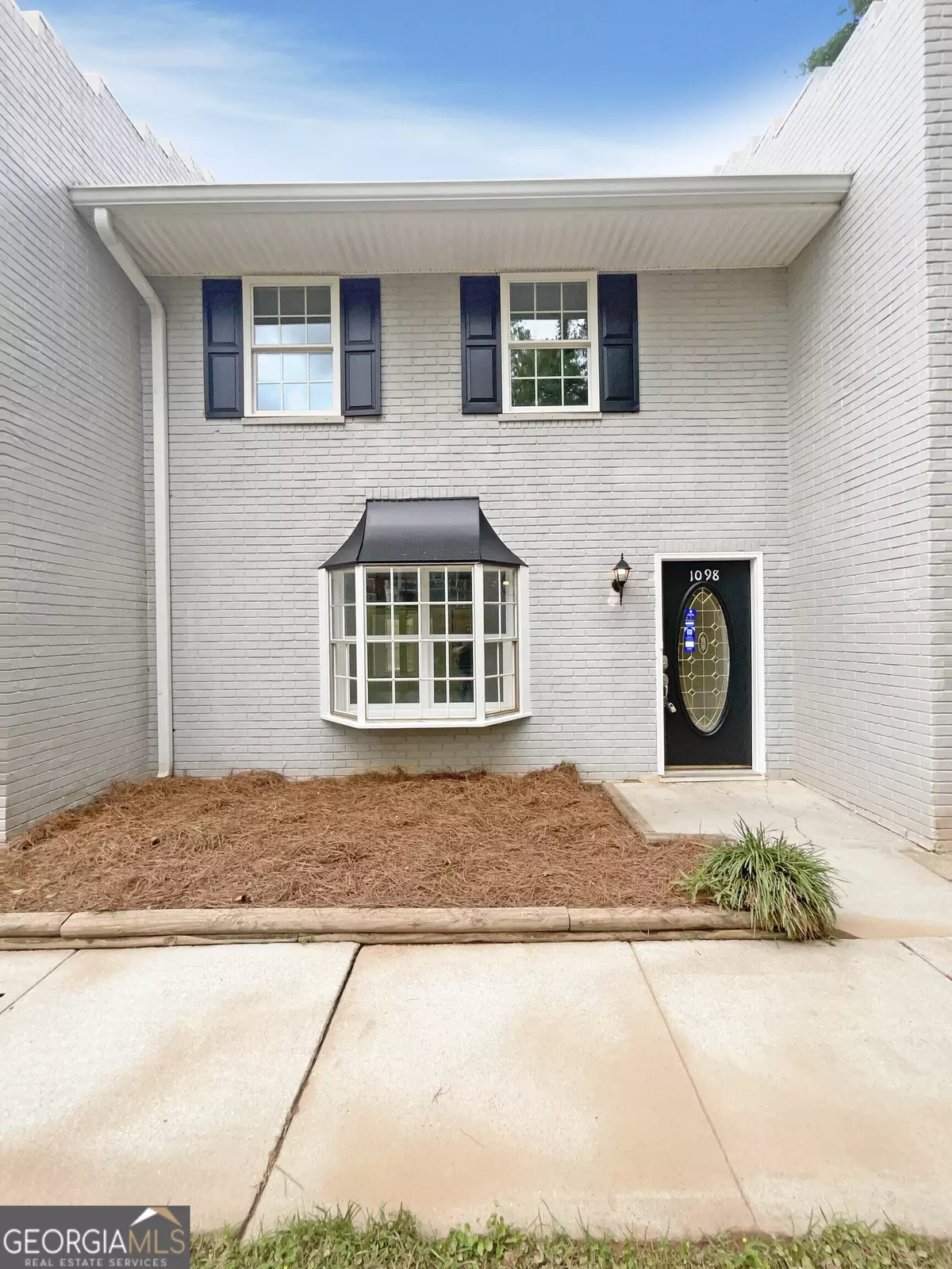 Conyers, GA 30012,1098 Eastview CIR NE