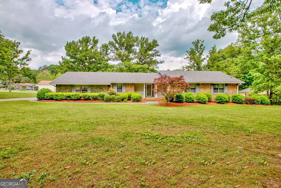 110 Silver Leaf DR, Fayetteville, GA 30214