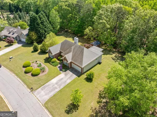 Winder, GA 30680,618 Huntington TRCE