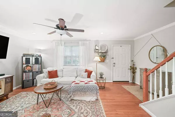 Atlanta, GA 30328,6900 Roswell RD #J2