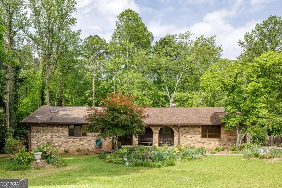 2425 Maclaren CIR, Dunwoody, GA 30360