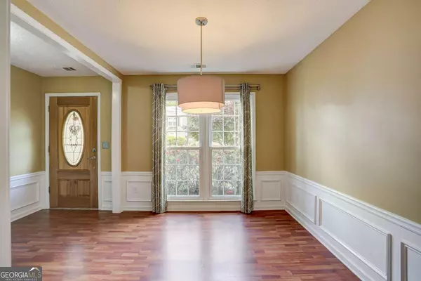 Roswell, GA 30075,6055 Pattingham DR