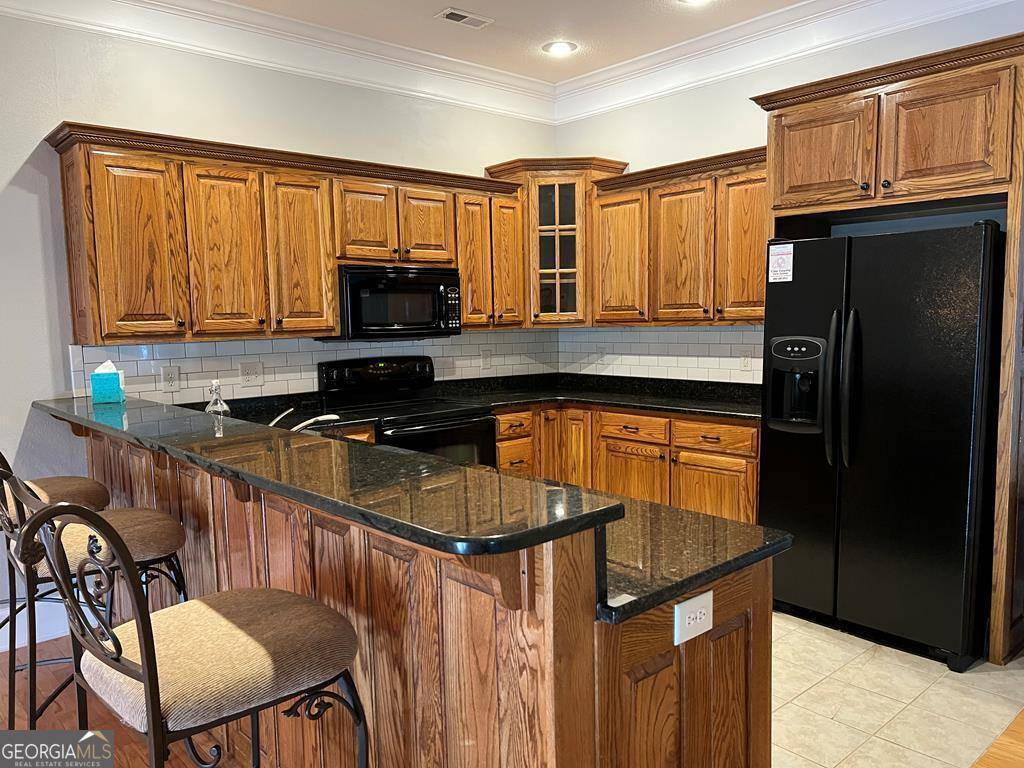 Young Harris, GA 30582,1647 Lakeview DR #H