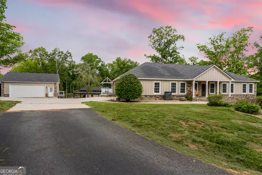 130 Springwood LN, Young Harris, GA 30582