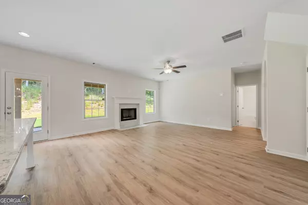 Grantville, GA 30220,623 Bohannon RD #4